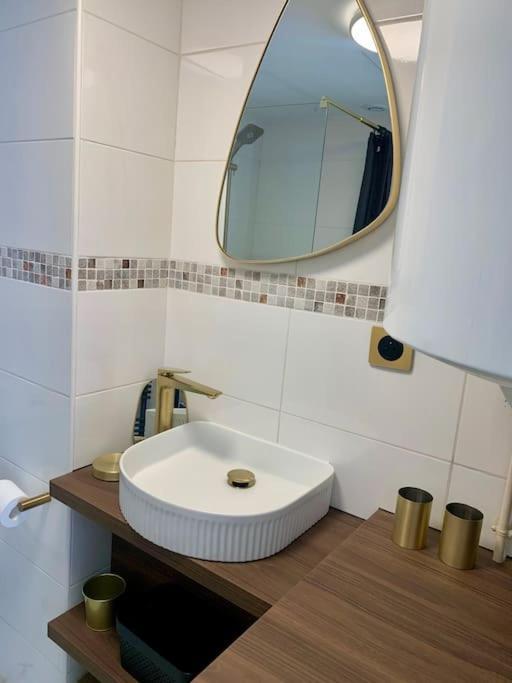 "Le Doux Mer" - Studio Royan Hyper Centre - Classe 3 Etoiles - 2 Pers - 150M Plage Екстер'єр фото